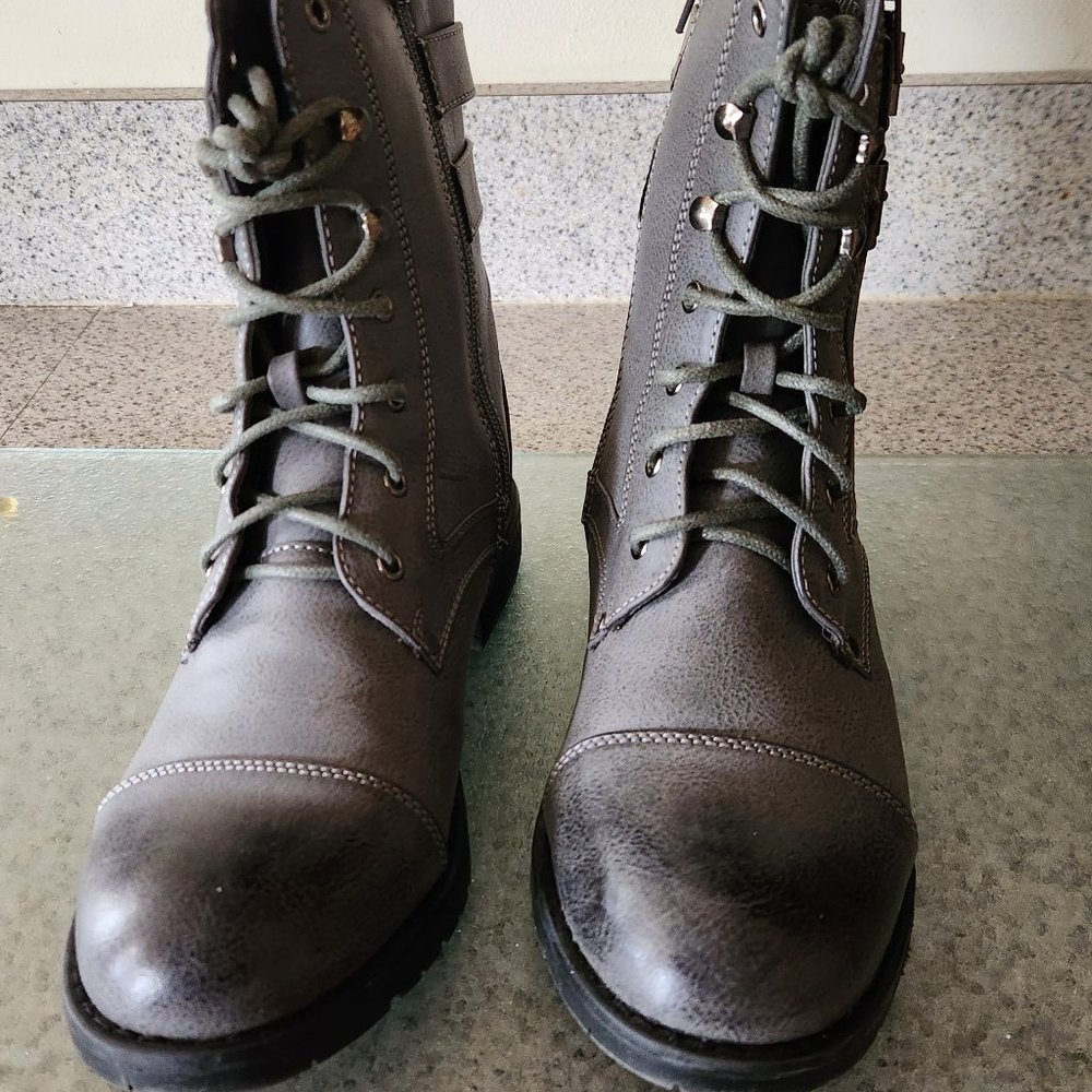 Women's I.D Required Rogue Gray Combat Boots Size 7M Brand Ne